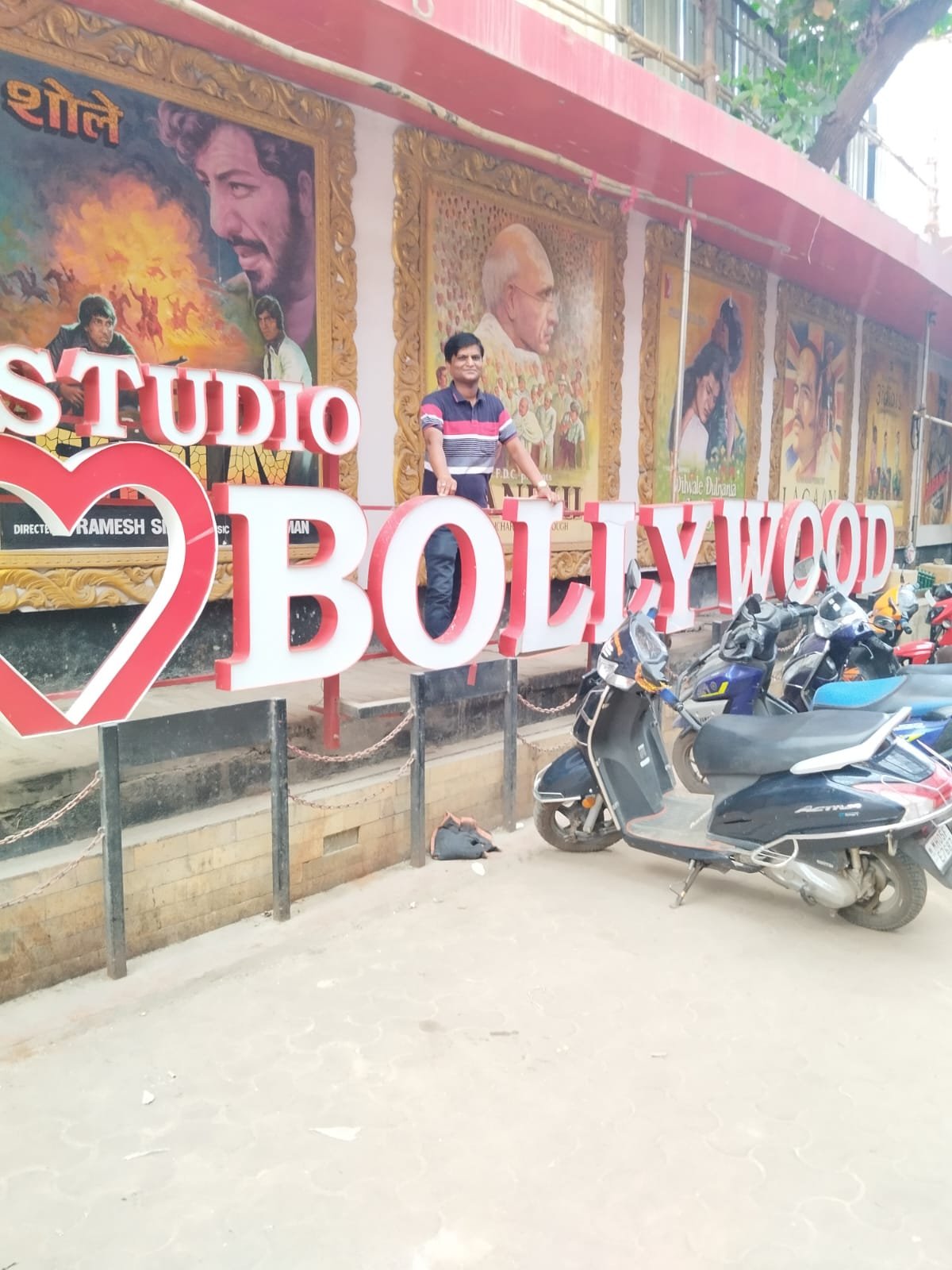 Tour Gallery Image